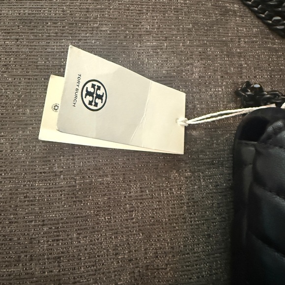 Tory Burch Kira chevron powder coated convertible shoulder bag - Picture 2 of 3